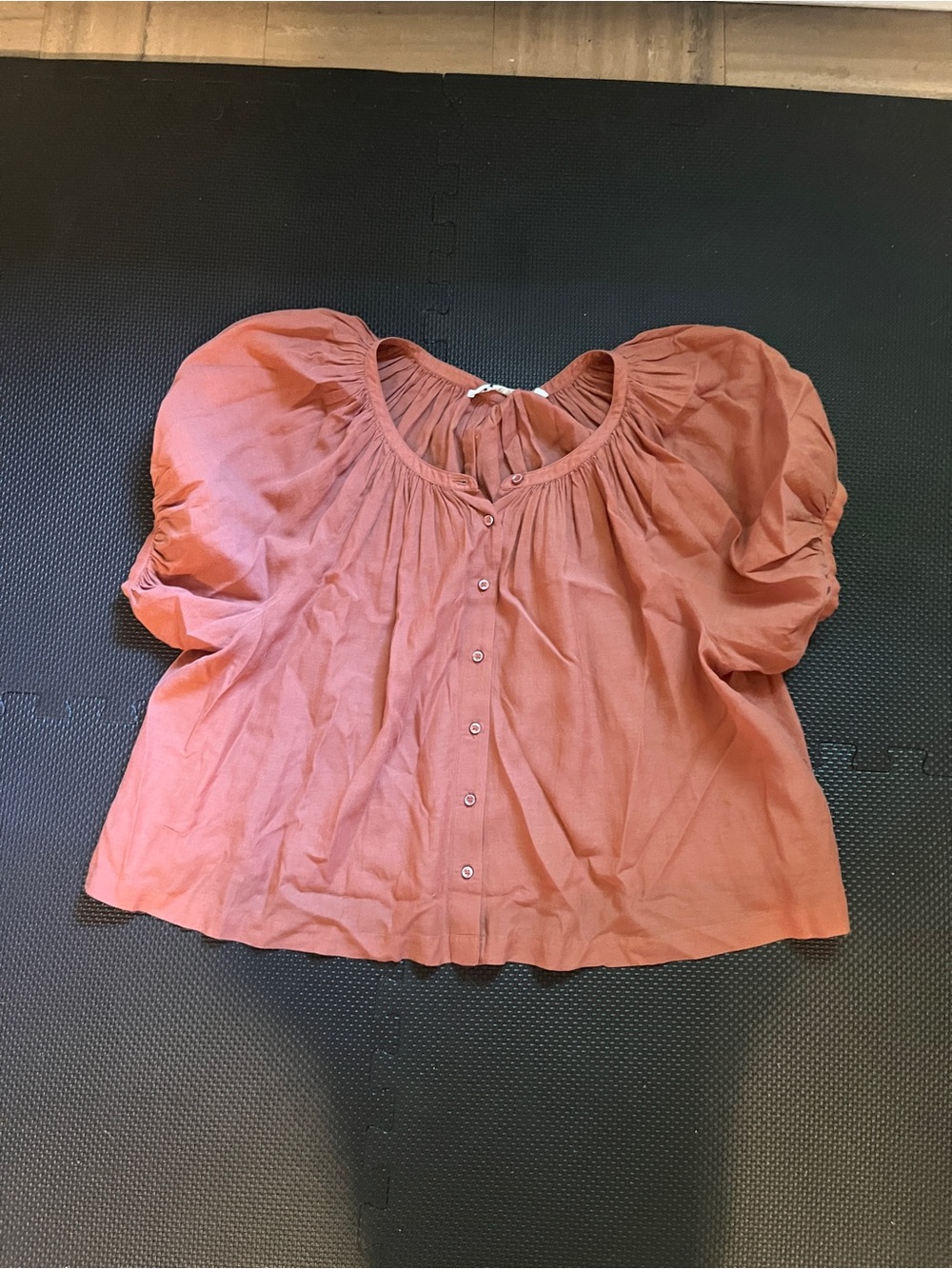 DOEN June Top Women's Puff-Sleeve Button-Front Top in Terracotta Cotton XS